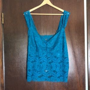 Plus size 3x stretch lace tank.